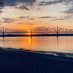 Meet your Posher, Candace